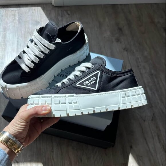 Double Wheel Re-Nylon gabardine sneakers black Prada like new. 38,5 size - Picture 1 of 4